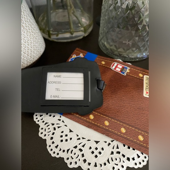 🆕🧳 “BUT FIRST COFFEE” HEAVY DUTY RUBBER LUGGAGE TAG. BRAND BEW! APPROX 4”. - Picture 2 of 3